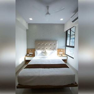 Compact Room
